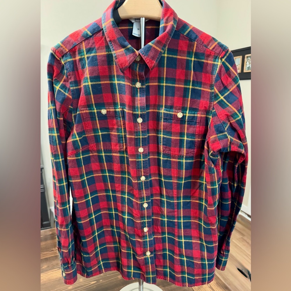 Duluth Trading Co Red and Blue Plaid‎ Flannel Button Down Shirt Size M